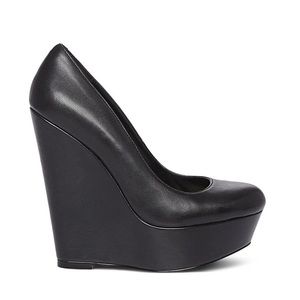 Steve Madden Prissy Wedges in Black Leather